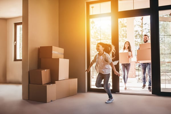 family-moving-into-a-new-house