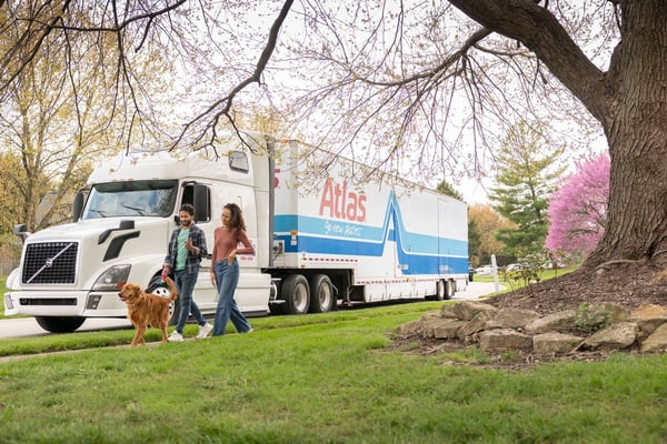 53Ft Truck Dog Walk_08269-2