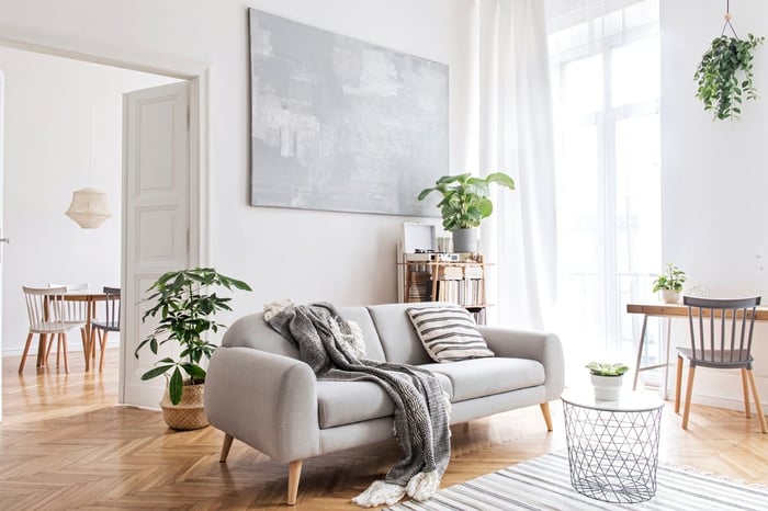spacious-living-room