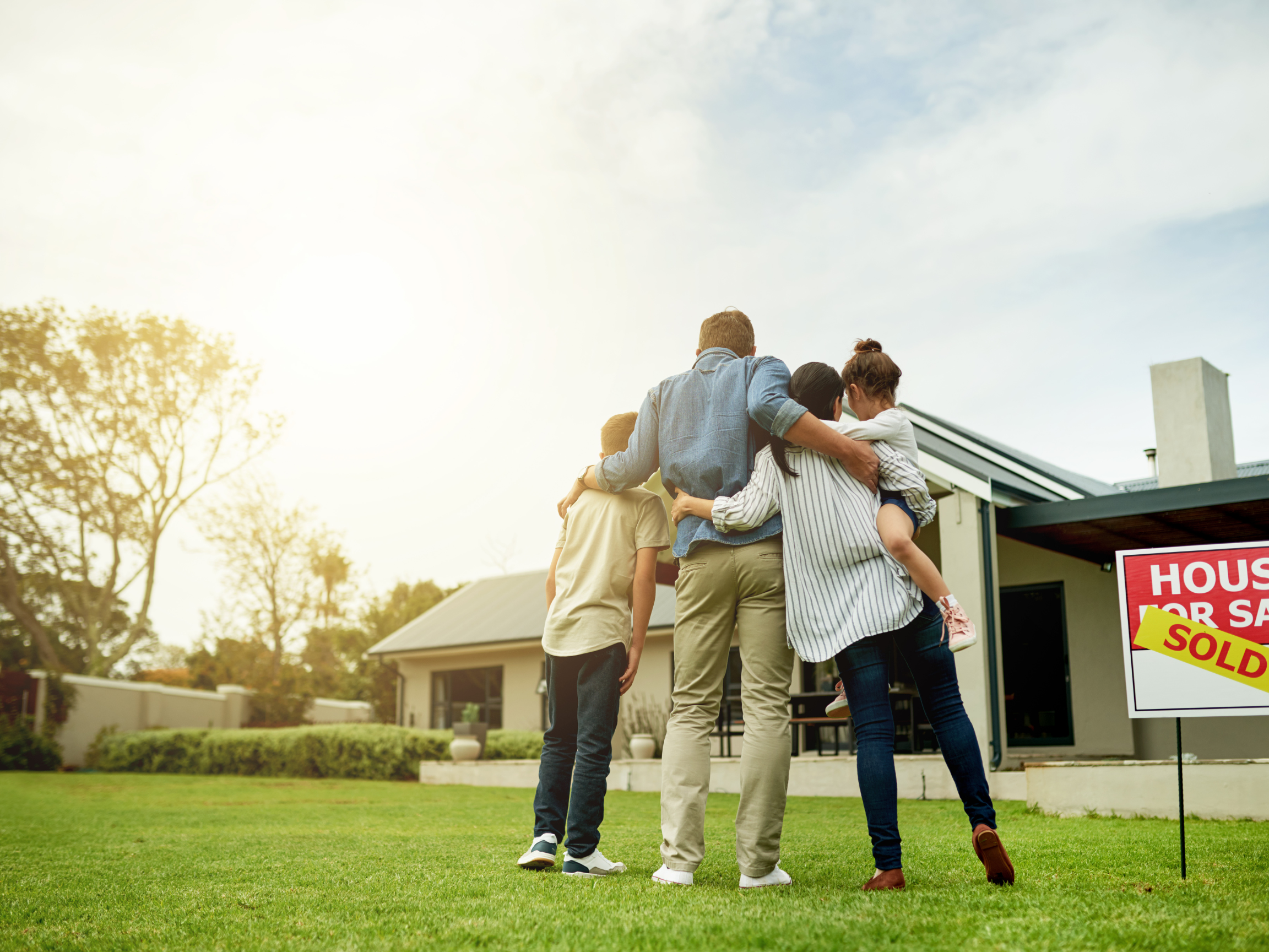 Preparing for a Long-Distance Move with Kids: Essential Tips and Tricks
